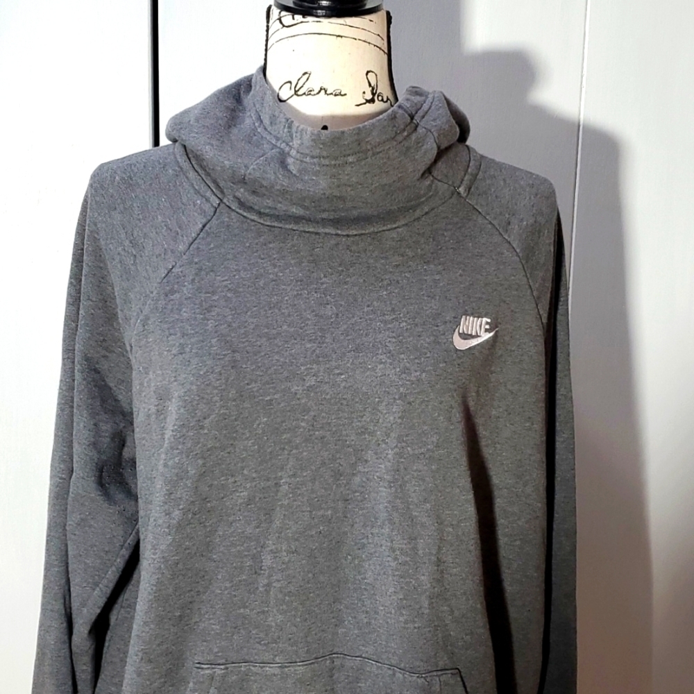 Nike| Mens Gray Hoodie Sweatshirt Logo Athleisure Neutral Preppy Sz.XL